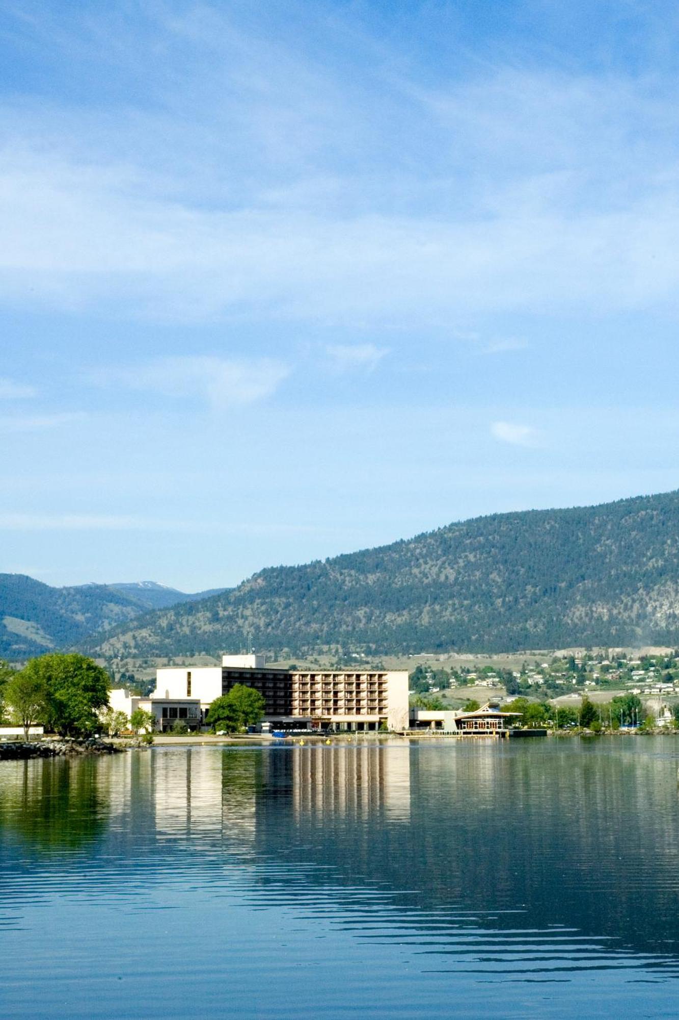 Penticton Lakeside Resort Экстерьер фото