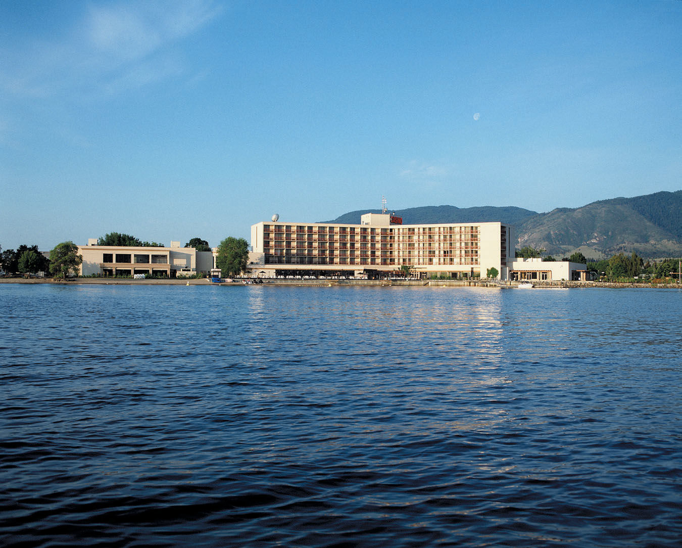 Penticton Lakeside Resort Экстерьер фото