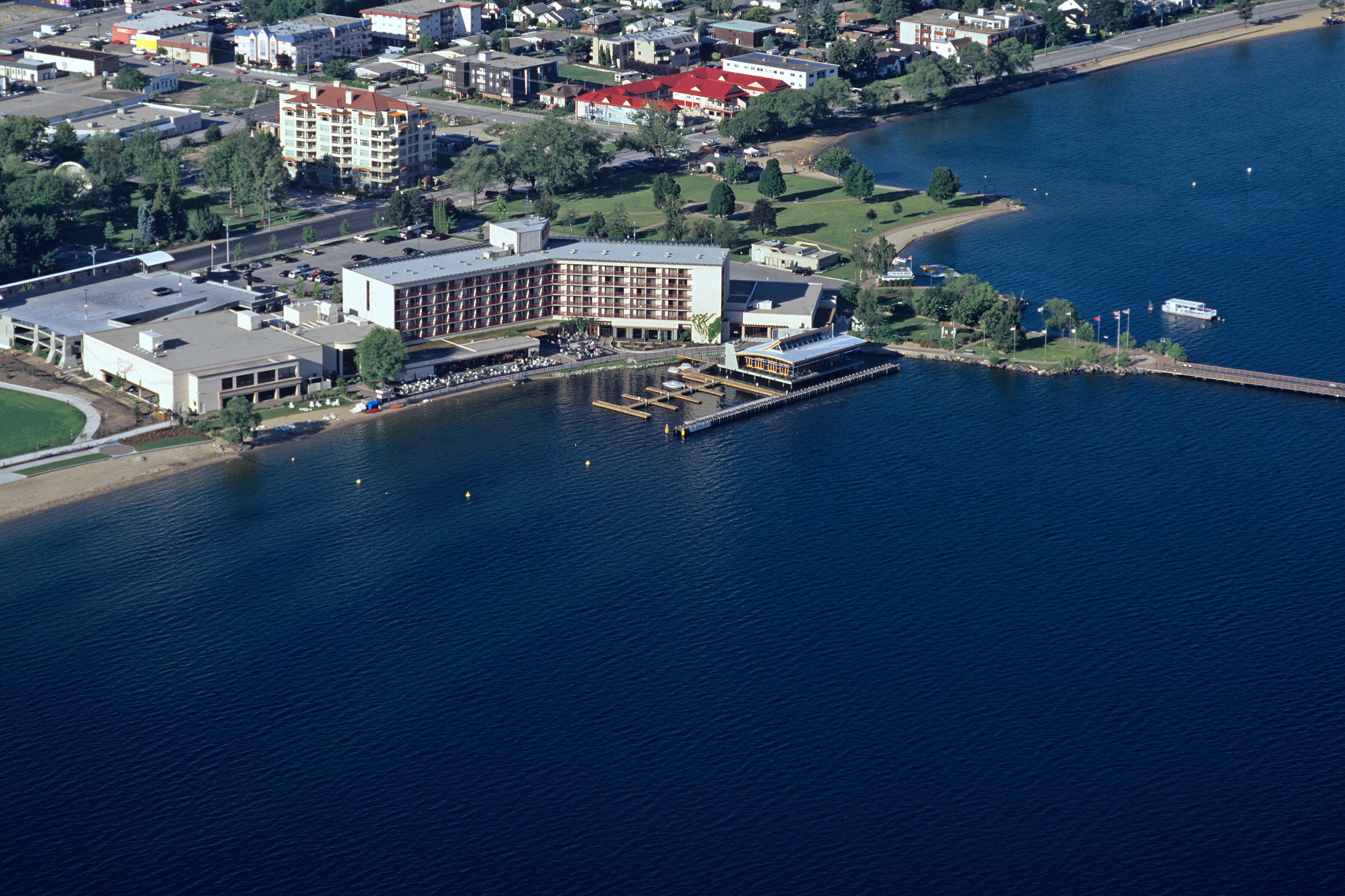 Penticton Lakeside Resort Экстерьер фото